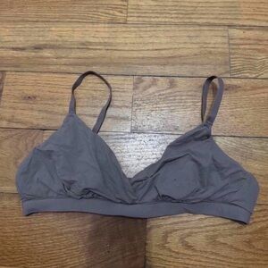 SKIMS  Fits Everybody Crossover Bralette